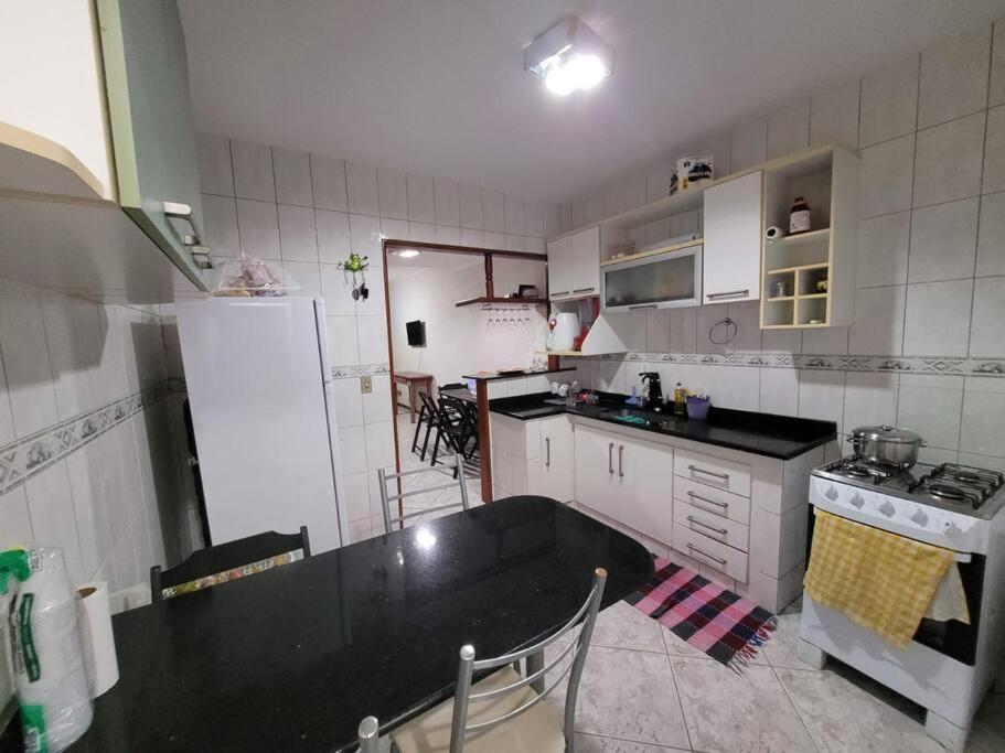 Casa Com Piscina Em Cabo Frio/rj * Cabo Frío